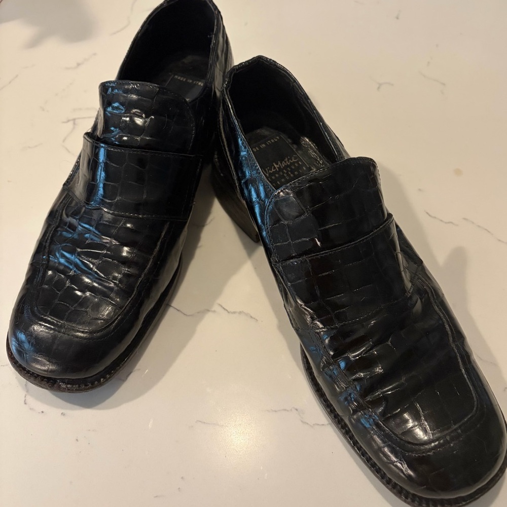 Vic Matie Crocodile Women’s Black Patent Leather Loafers size 40 eu